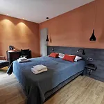 Le Pont Neuf Szálloda 2*