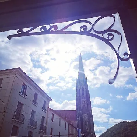 Le Pont Neuf Otel Saint-Affrique