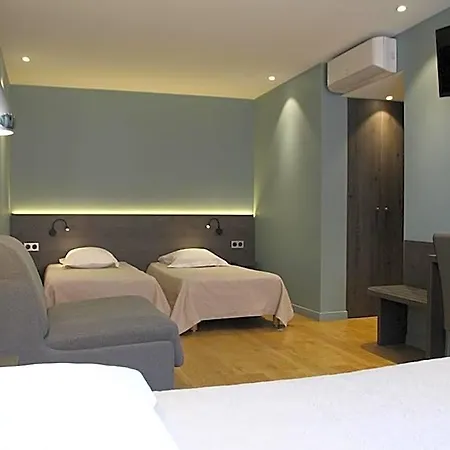 Le Pont Neuf Hotel Saint-Affrique