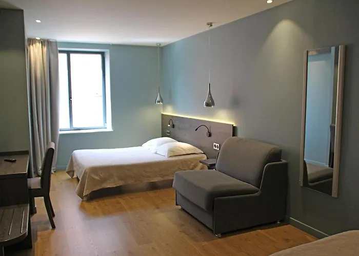 Hotel Le Pont Neuf Saint-Affrique