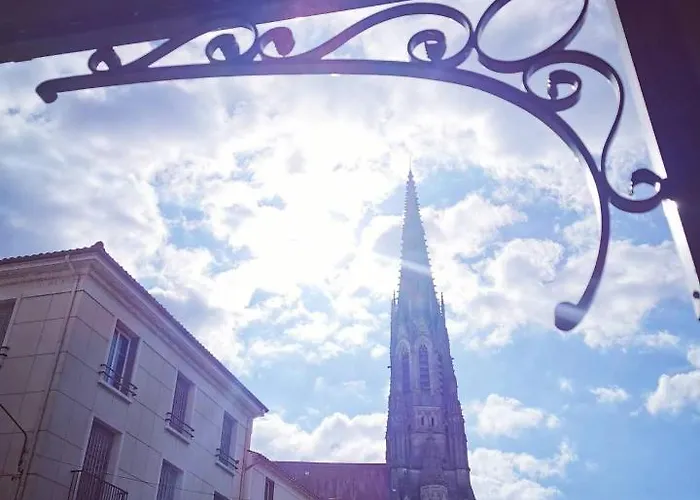 Le Pont Neuf Hotel Saint-Affrique