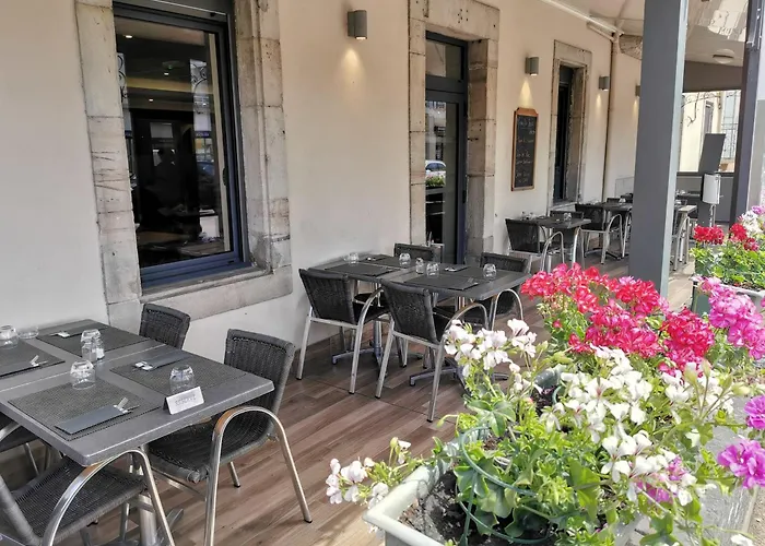 Hotel Le Pont Neuf 2*